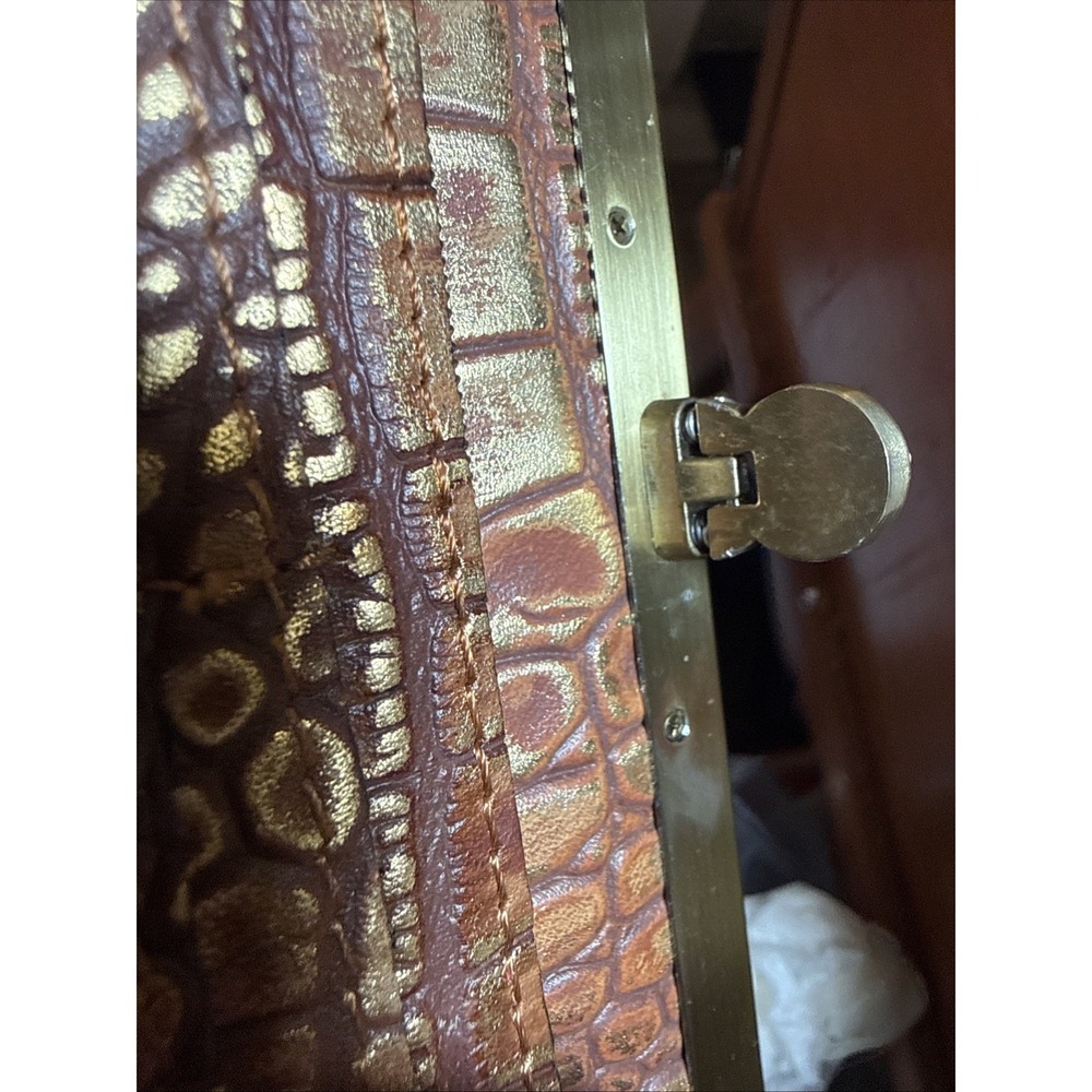 Patricia Nash Cauchy Metallic Gold Croc Embossed Wallet Pre Owned - Picture 13 of 16